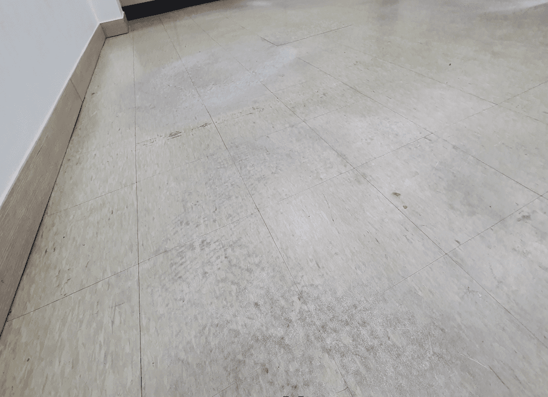 바닥 왁스 코팅 전 3